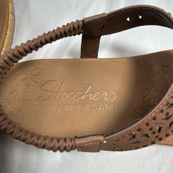 SKECHERS Womens Cork Wedge Thong Sandals Size 10 Brown Rhinestone Brie Dally - Picture 9 of 12